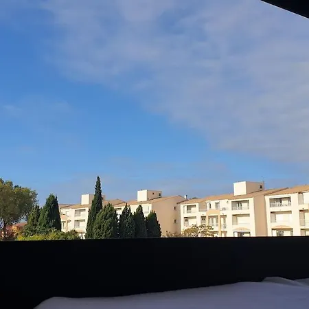 - Piscine - Parking - Proche Richelieu Appartamento *