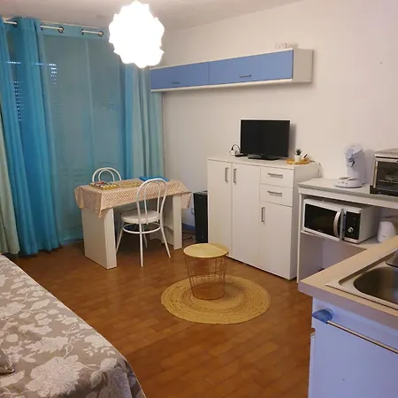 Agreable - Clim-piscine-parking - Proche Richelieu דירה *